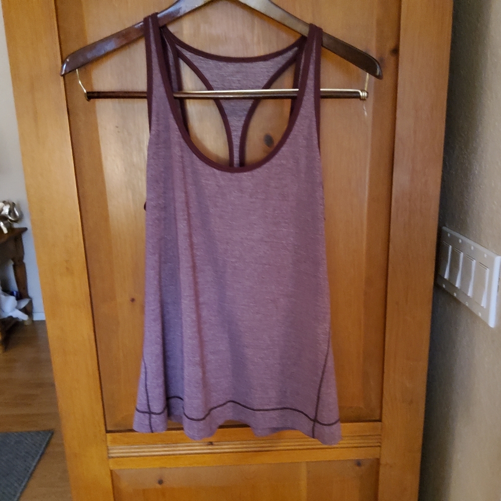 Authentic Lululemon Tank Top EUC Size 6/8